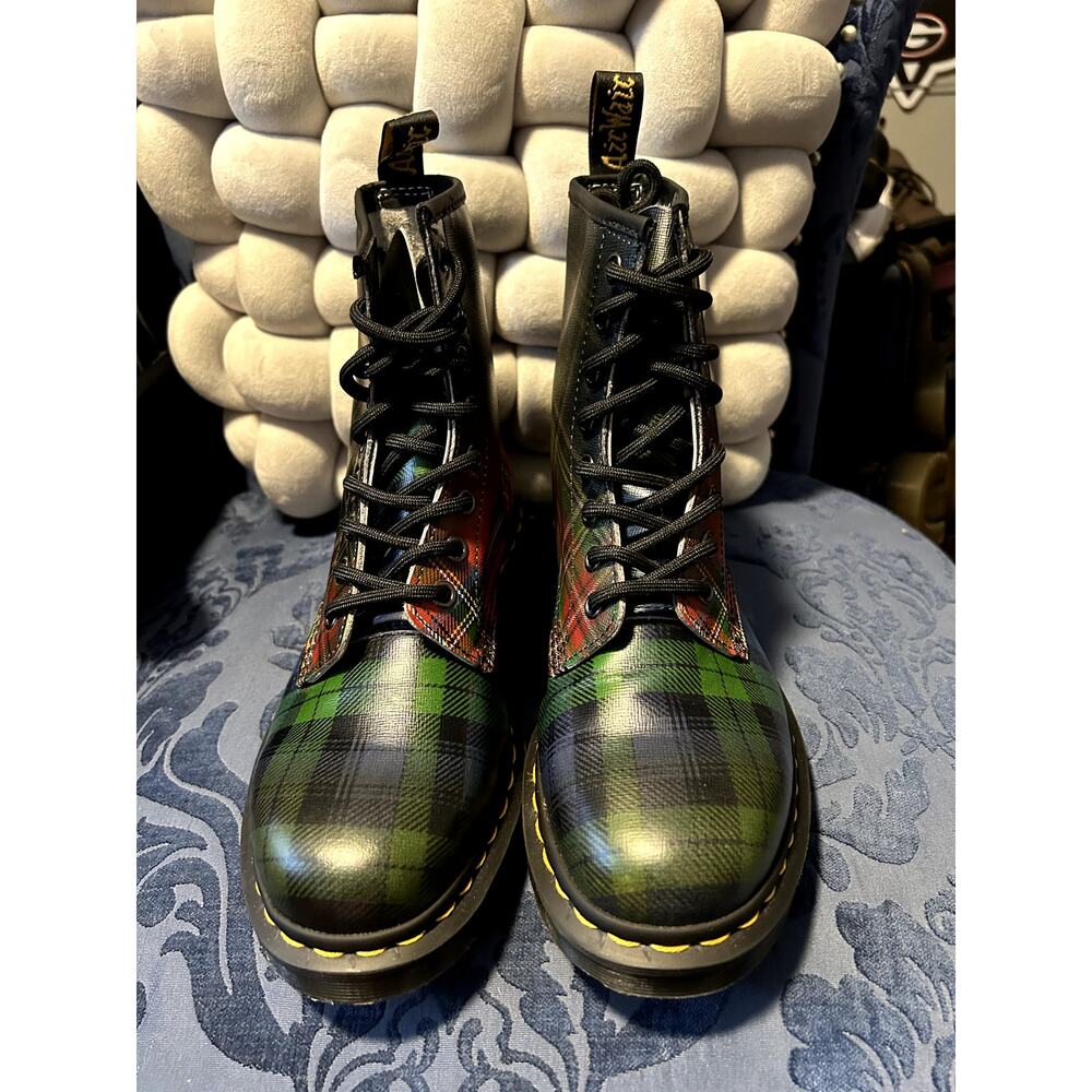 Dr Martens 1460 Tartan Red Green size 7/EU 38 - Picture 3 of 6